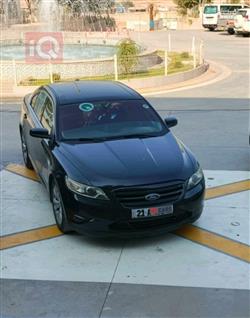Ford Taurus